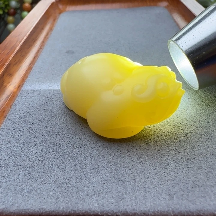 石英质玉未镶嵌颈饰