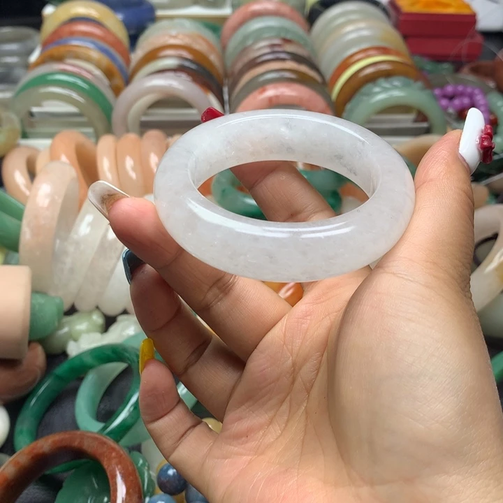 石英质玉手镯未镶嵌漂****友