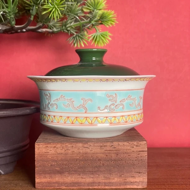 玲珑集 卷草纹盖碗 LL330