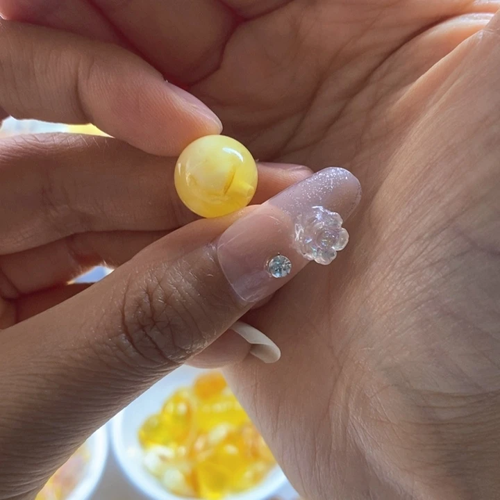 未镶嵌蜜蜡裸石樱*尺寸12.8，微瑕
