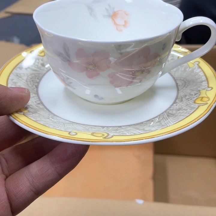 杯恭****来瓷片哈哈哈哈哈