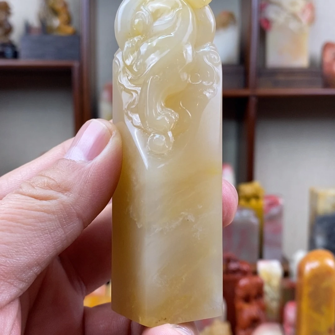 巴林石印石巴林石手工雕古兽钮章