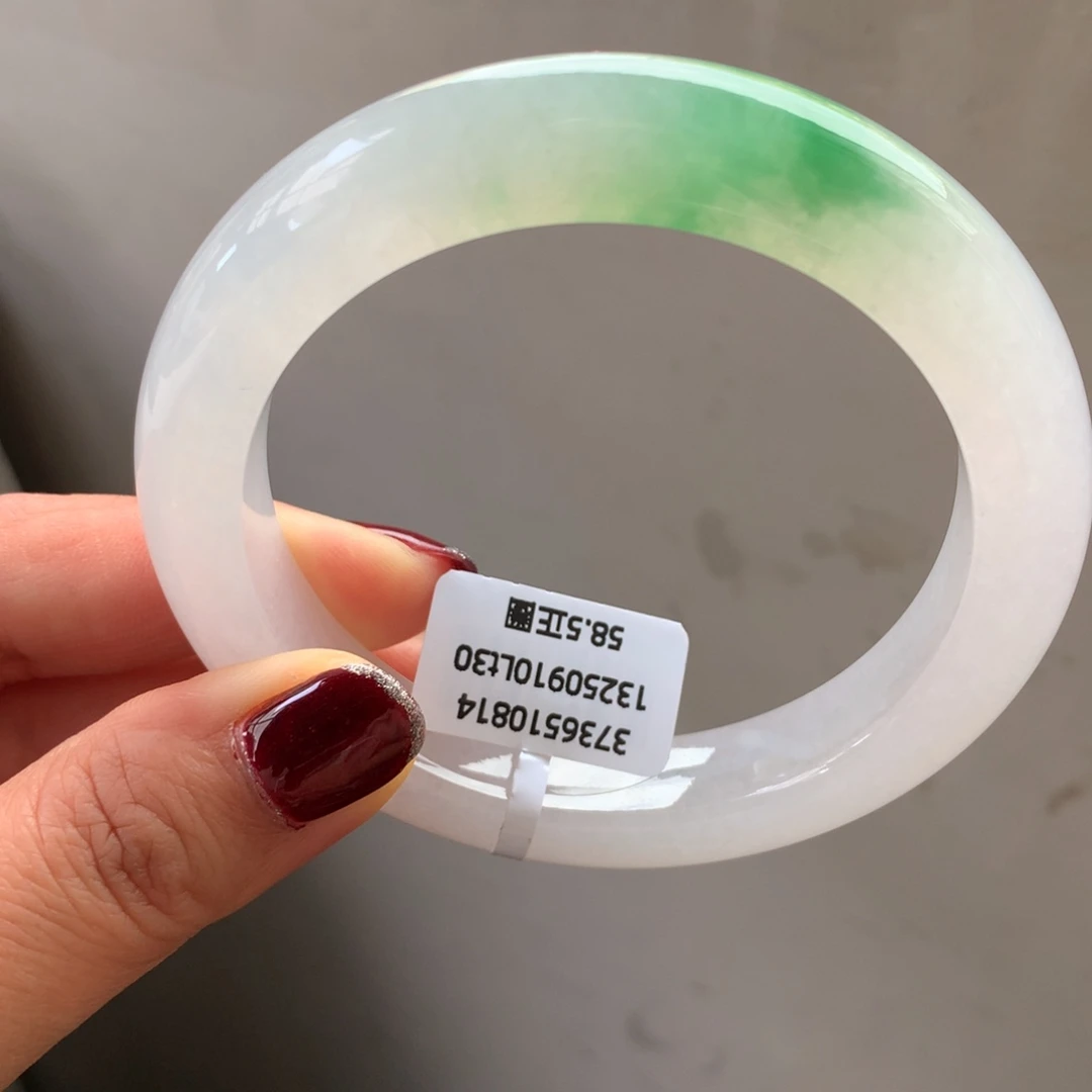 翡翠未镶嵌手镯冰绿花性价比【强推】