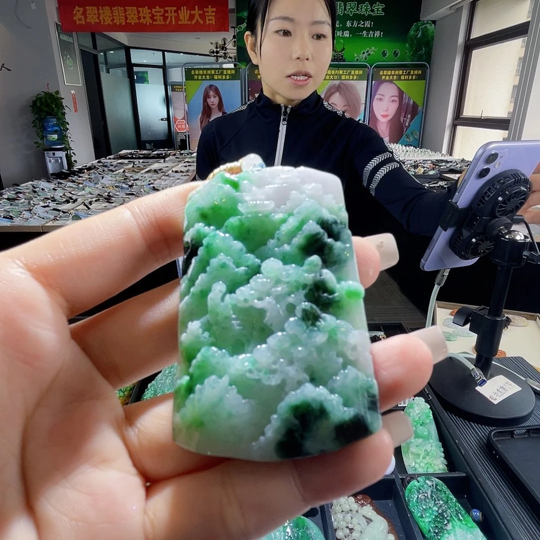 颈饰未镶嵌翡翠一