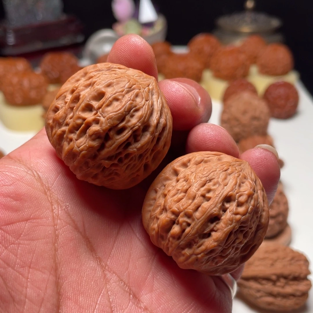 文玩核桃吊坠铁锤