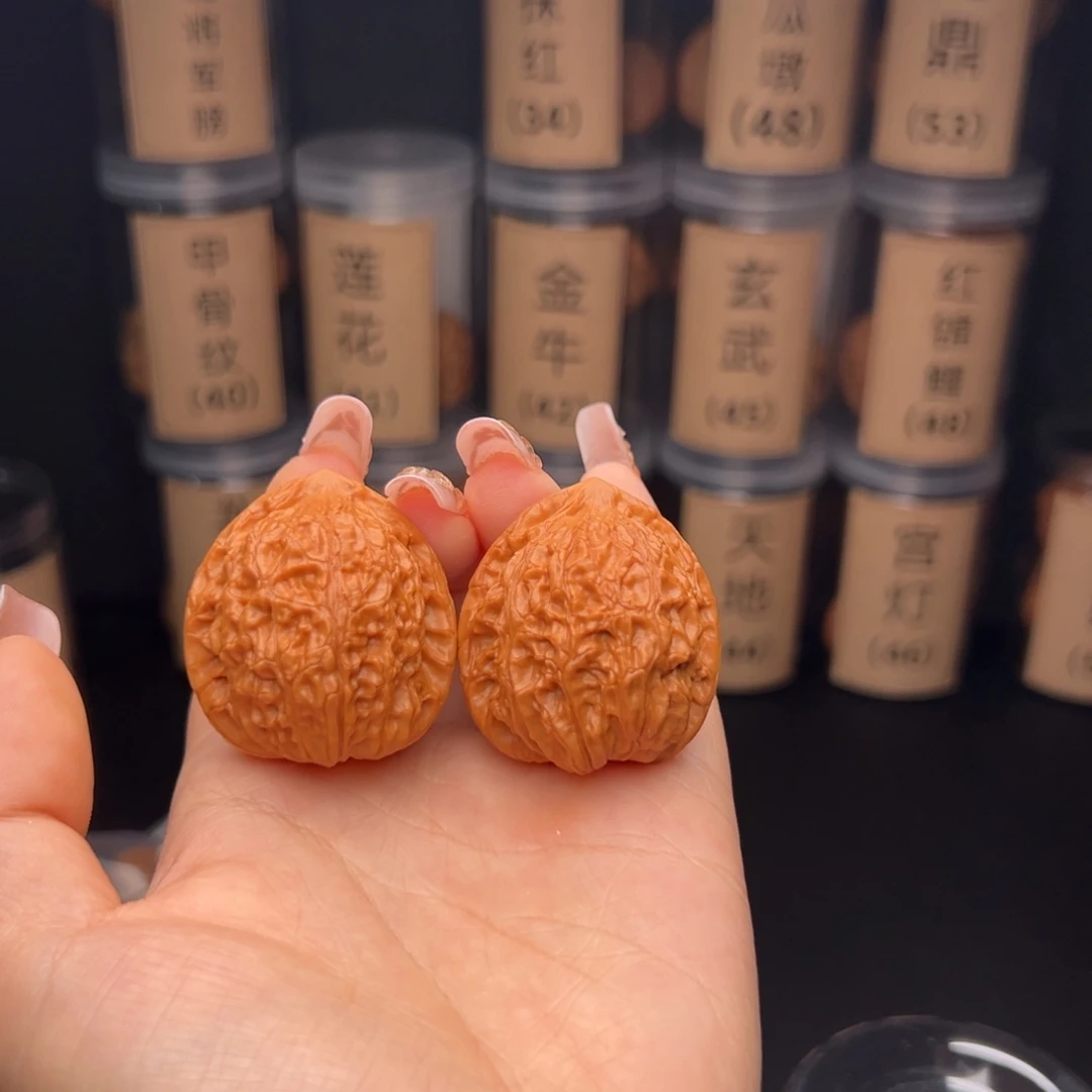 桃***夭吊坠文玩核桃凤羽