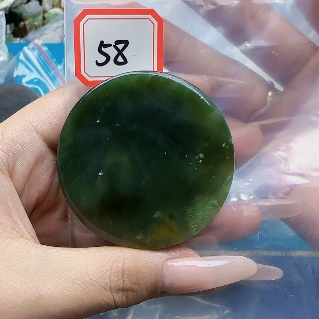 和田玉未镶嵌珠宝半成品