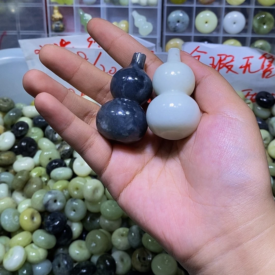 合金蛇纹石玉颈饰293