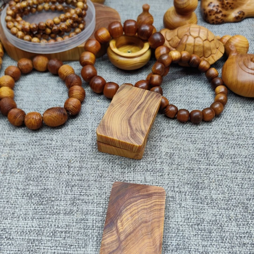 平**淡无事牌太行崖柏手工艺品