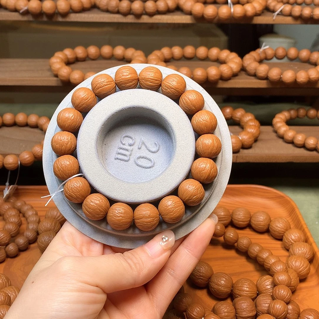 吊坠猴头核桃冰****14同尺聚宝盆