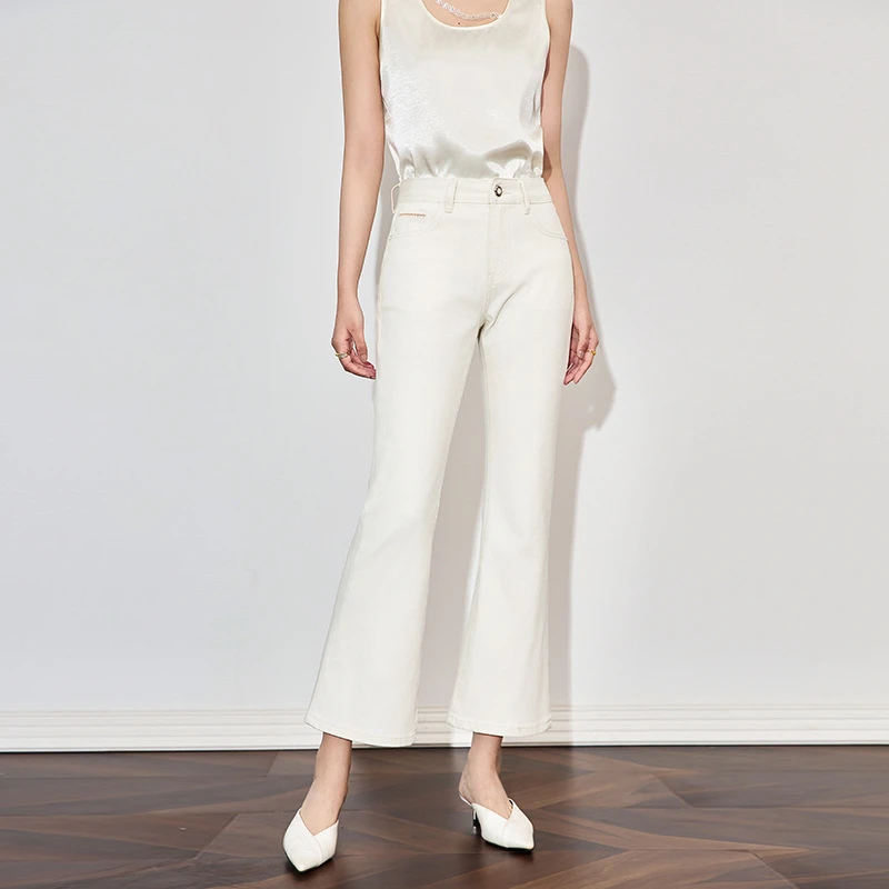 南油高级感宽松通勤简约休闲四面弹微喇牛仔裤白色夏季显瘦女春款
