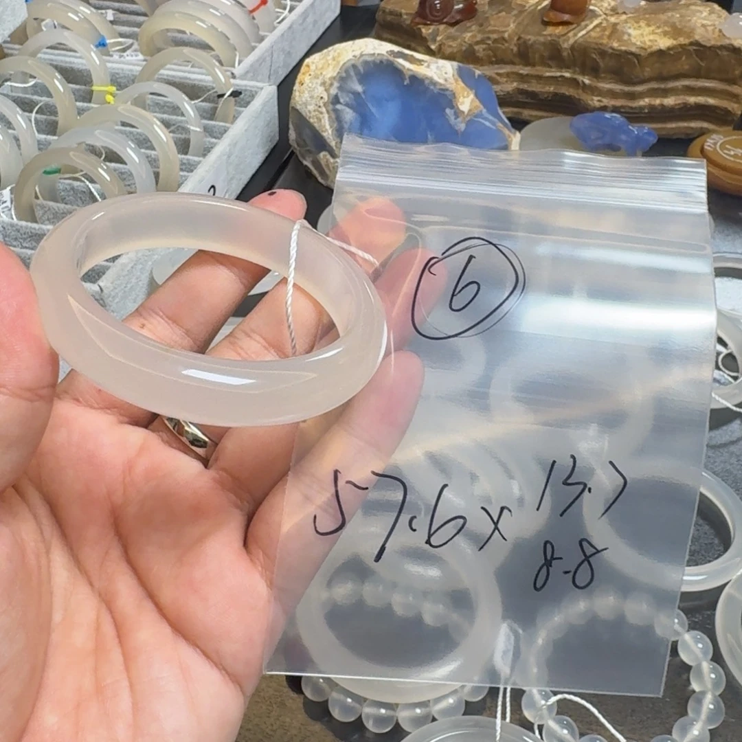 玛瑙/玉髓未镶嵌珠宝半成品