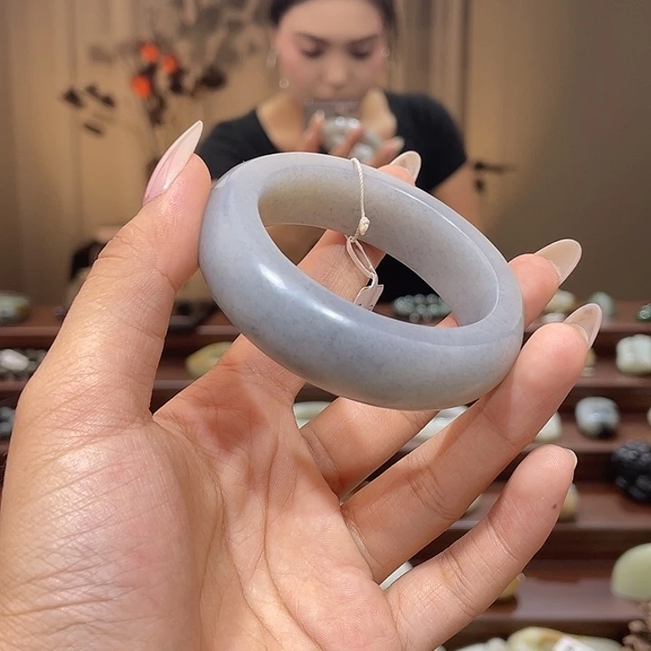 未镶嵌手镯和田玉（墨玉）