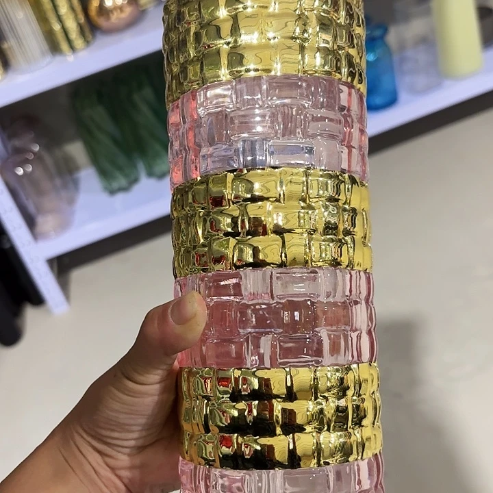 高度25厘米的轻奢金花瓶