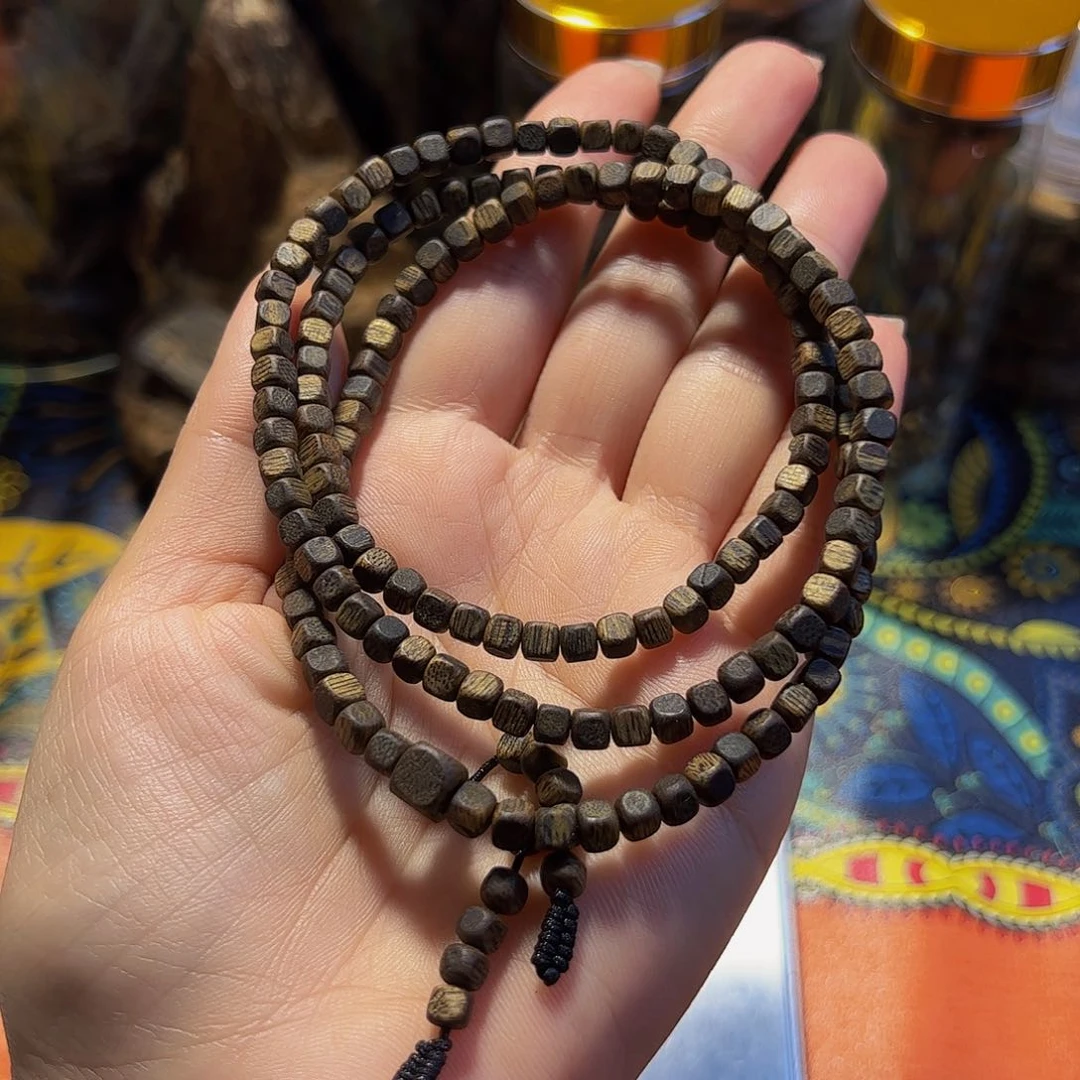 沉香木手串旭*绿棋楠张勺子多圈手串