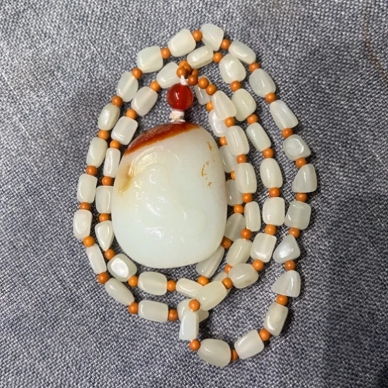 和田玉未镶嵌挂件J****杰