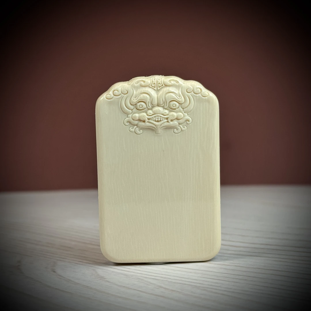 H11-63天然猛犸牙 无事牌 约40*60*10mm一物一图假一罚十