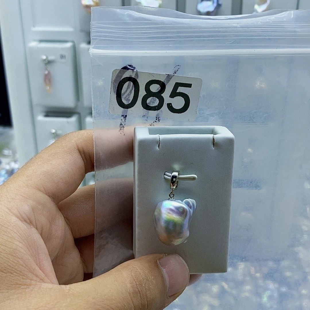 淡水珍珠合金颈饰