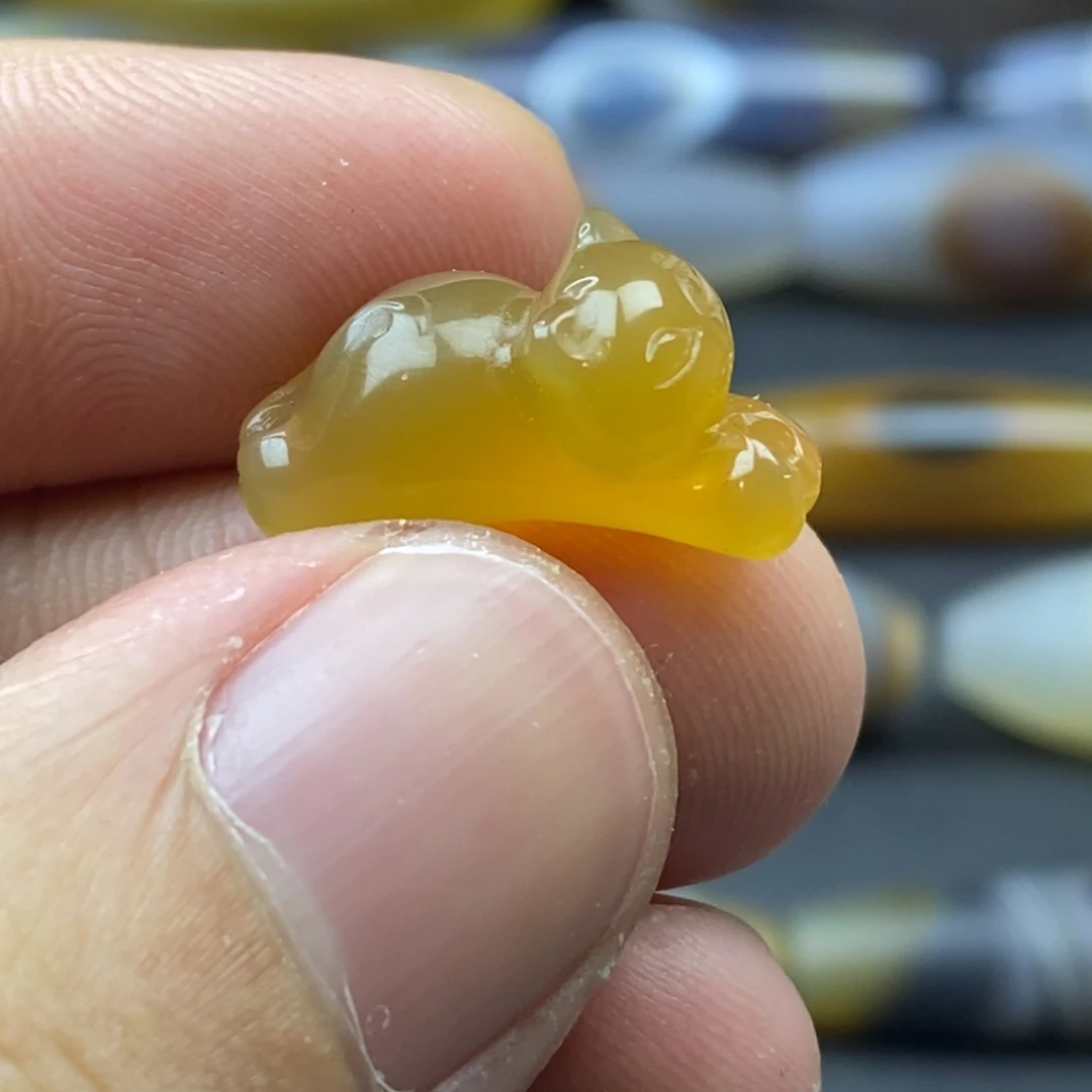 未镶嵌颈饰玛瑙/玉髓小猫