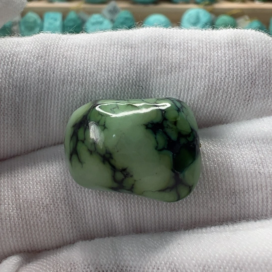 未镶嵌绿松石随形14.6mm