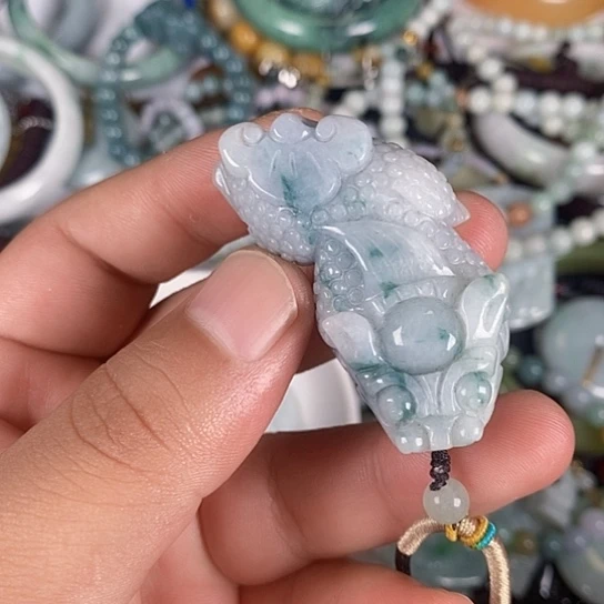 翡翠未镶嵌颈饰天然翡翠