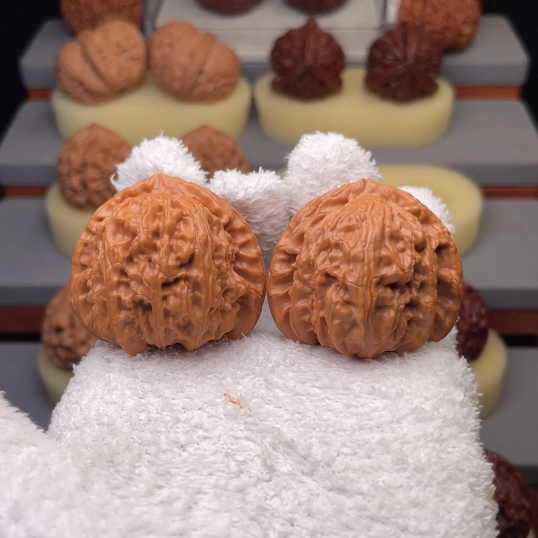 A***C吊坠文玩核桃全品三角白差尺福利