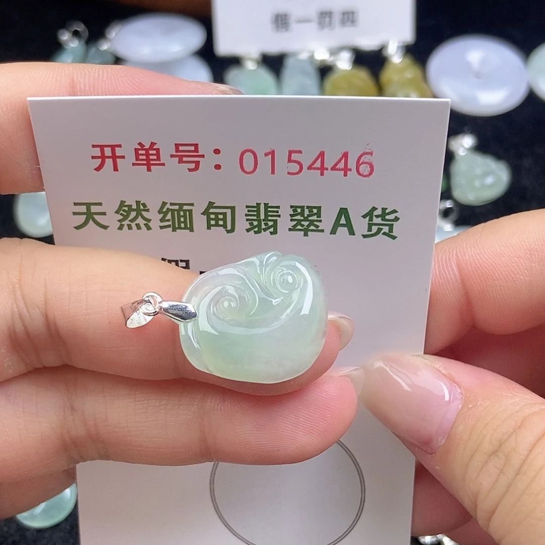 翡翠未镶嵌颈饰天然