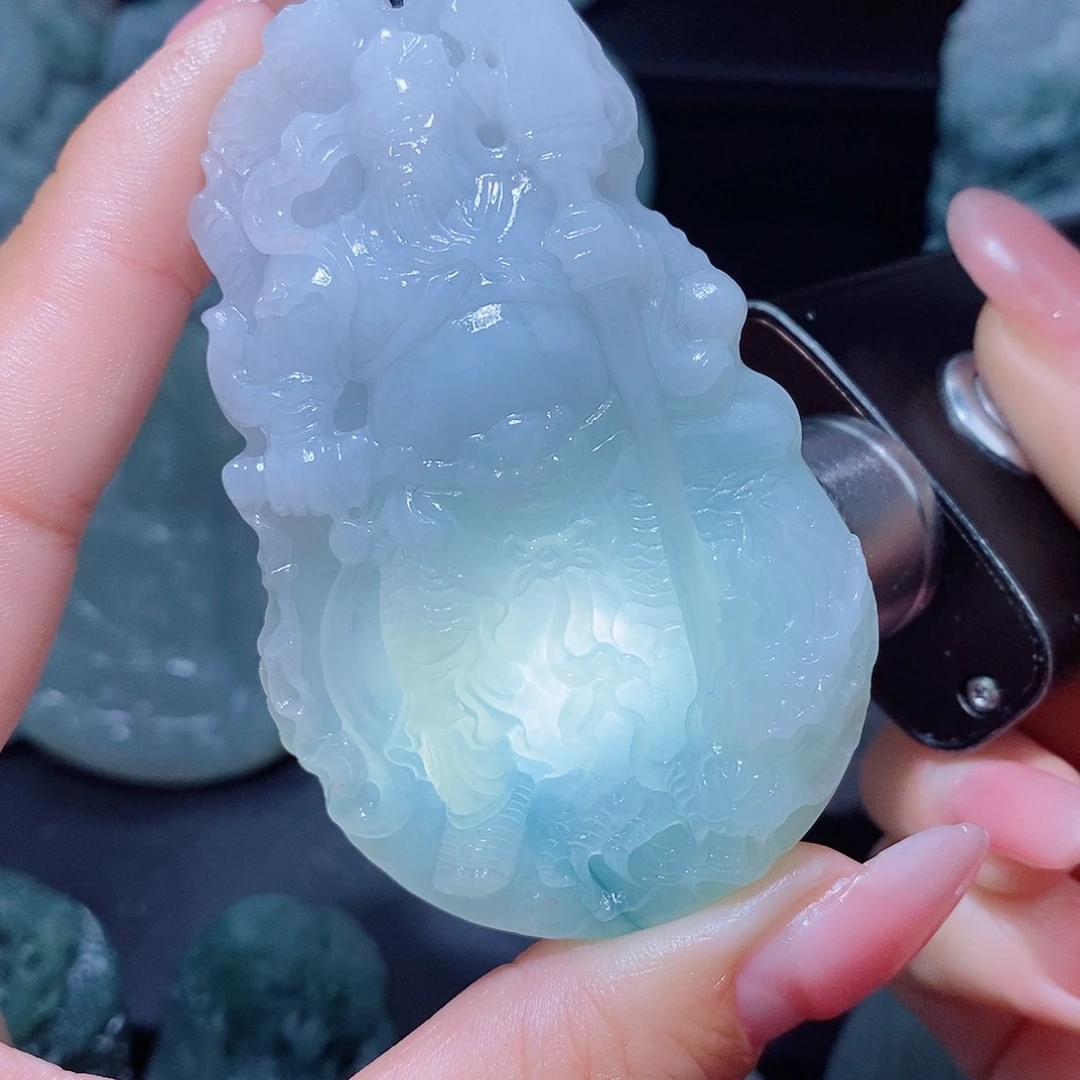 定制翡翠未镶嵌翡翠