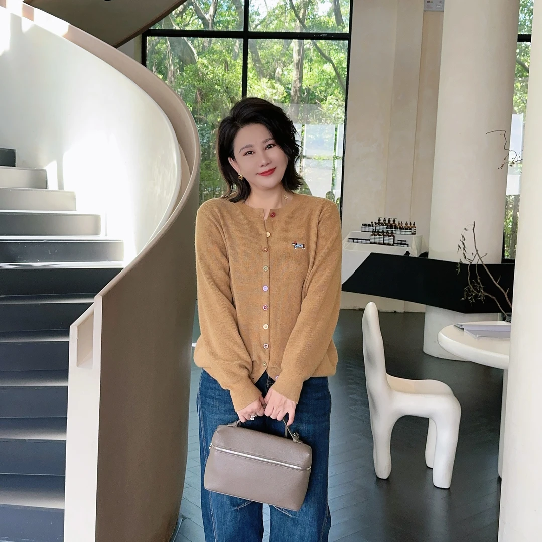 微胖女装【小狗莫妮卡】绵羊毛开衫毛衣老钱风针织衫个性松弛感509