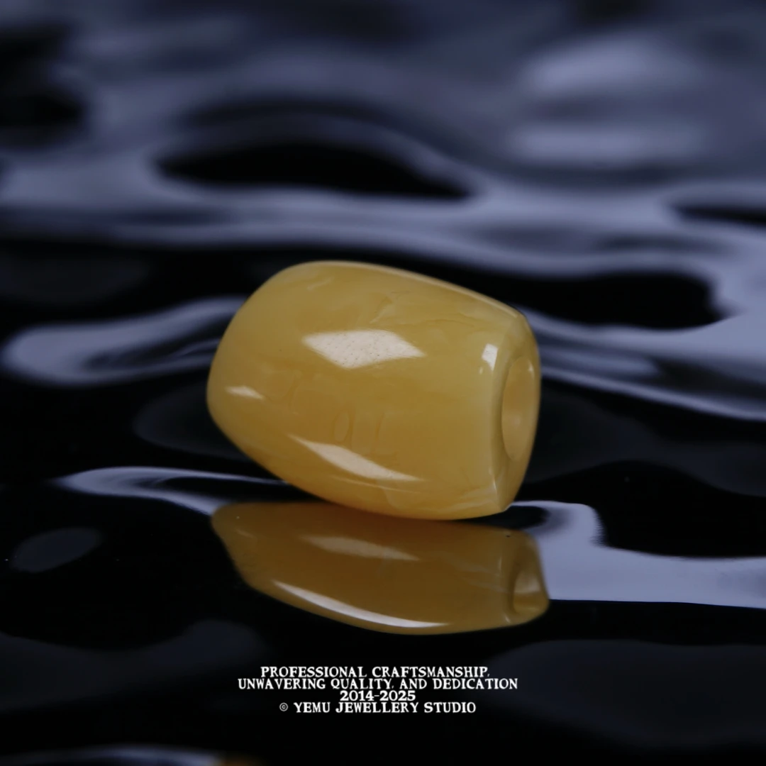 直径10.5对孔14毫米浓黄精工马蹄桶珠 一物一拍 天然俄料琥珀蜜蜡