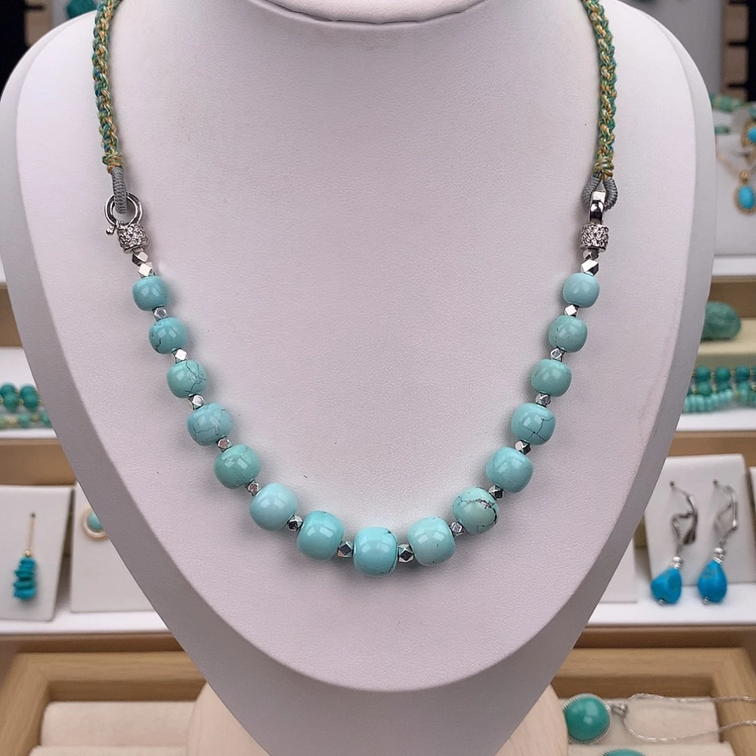 绿松石未镶嵌颈饰