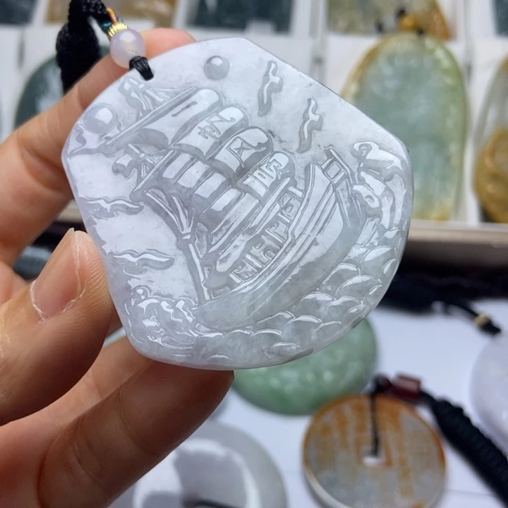 翡翠未镶嵌挂件翡翠