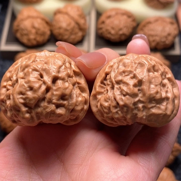 文玩核桃把件毕业蛙蛙38