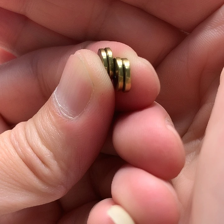 颈饰琉璃金色8mm隔片