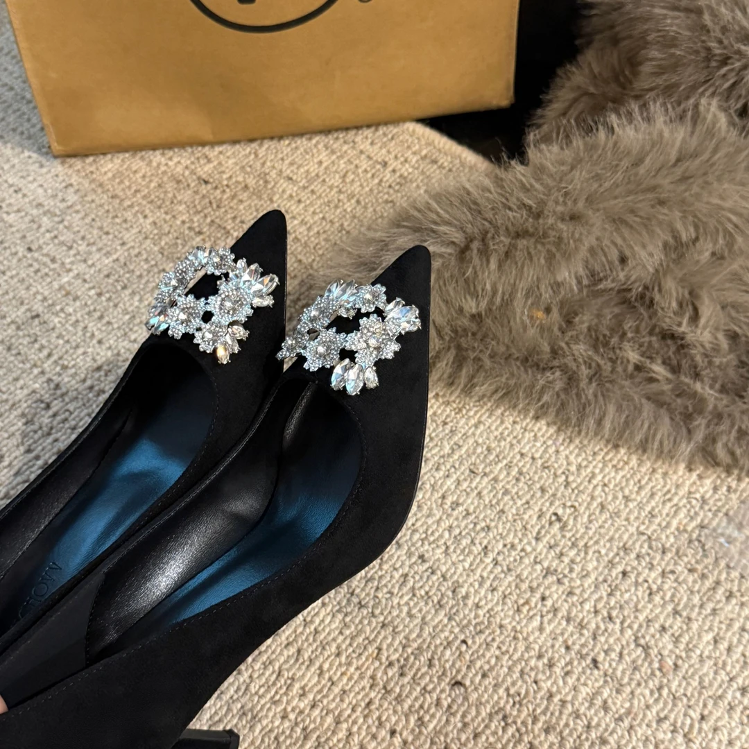 高跟鞋女细跟水钻花扣百搭职业面试礼仪尖头单鞋女工作鞋2026