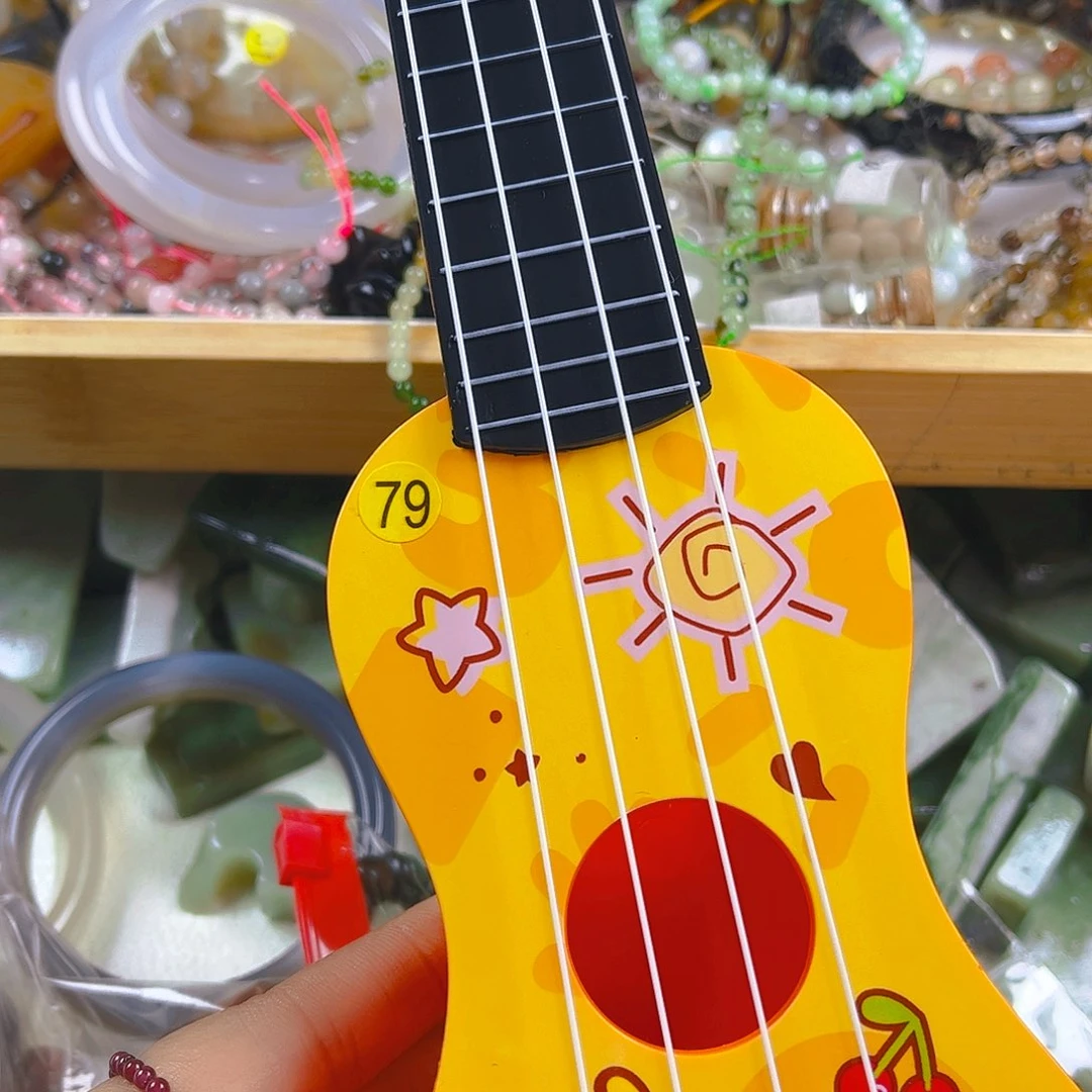 和田玉（糖玉）未镶嵌珠宝半成品蒲*英