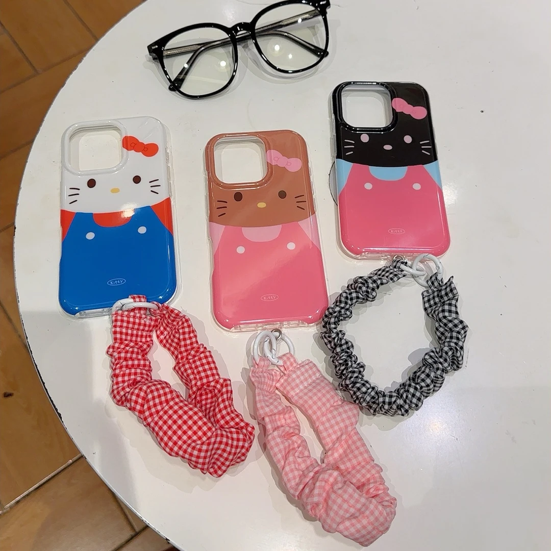 可爱卡通蝴蝶结凯蒂猫背带裤设计 手机壳防摔包AI按键 iPhone16