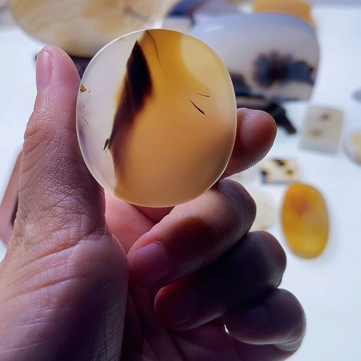 【闪购商品】玛瑙/玉髓未镶嵌珠宝半成品