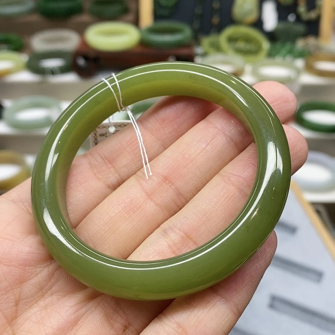 【闪购商品】未镶嵌手镯和田玉孙*桦