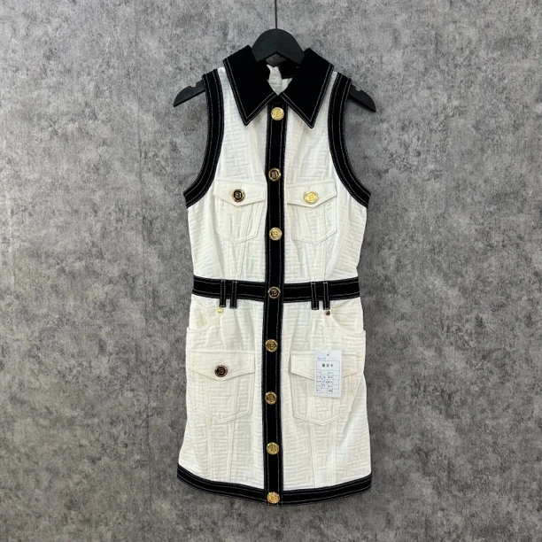 95新 BALMAIN/巴尔曼 白色满印暗纹吊带裙