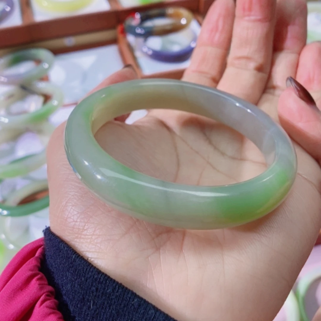 【闪购商品】未镶嵌手镯和田玉（翠青玉）