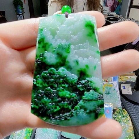 翡翠未镶嵌颈饰翡翠