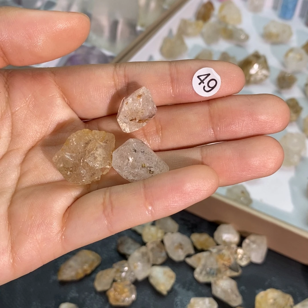 珠宝半成品水晶未镶嵌