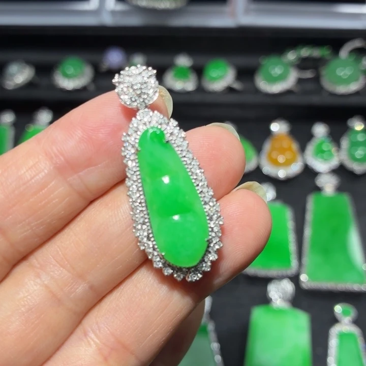 翡翠18K金镶嵌吊坠(不含链)翡翠