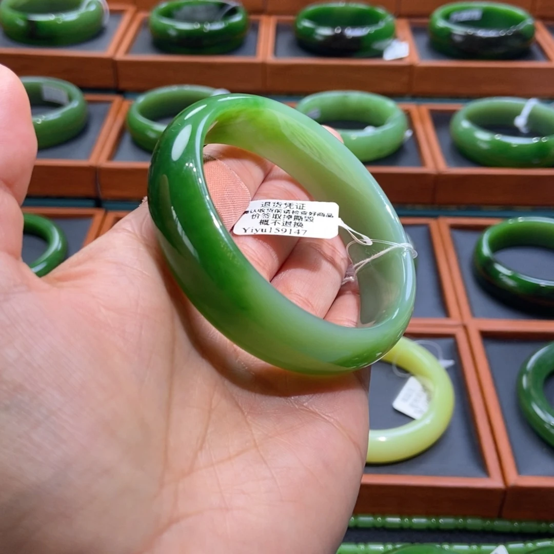 和田玉（碧玉）未镶嵌手镯俄碧白加绿5758