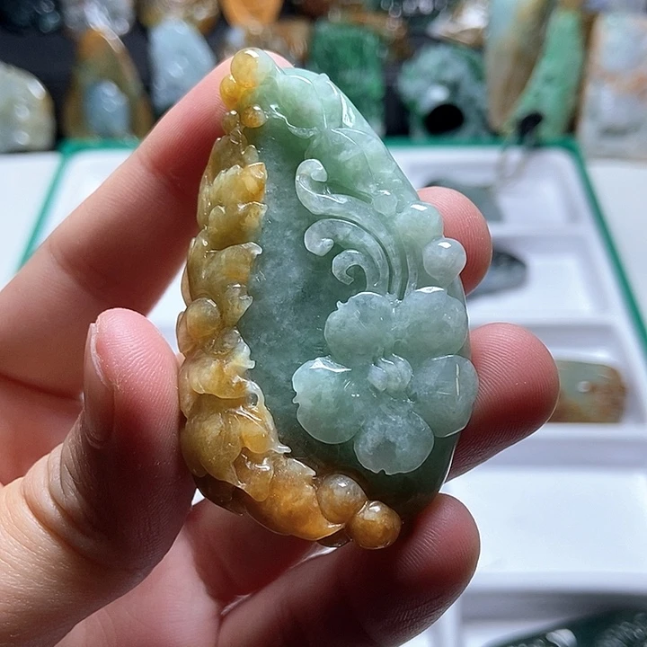翡翠未镶嵌颈饰翡翠a货