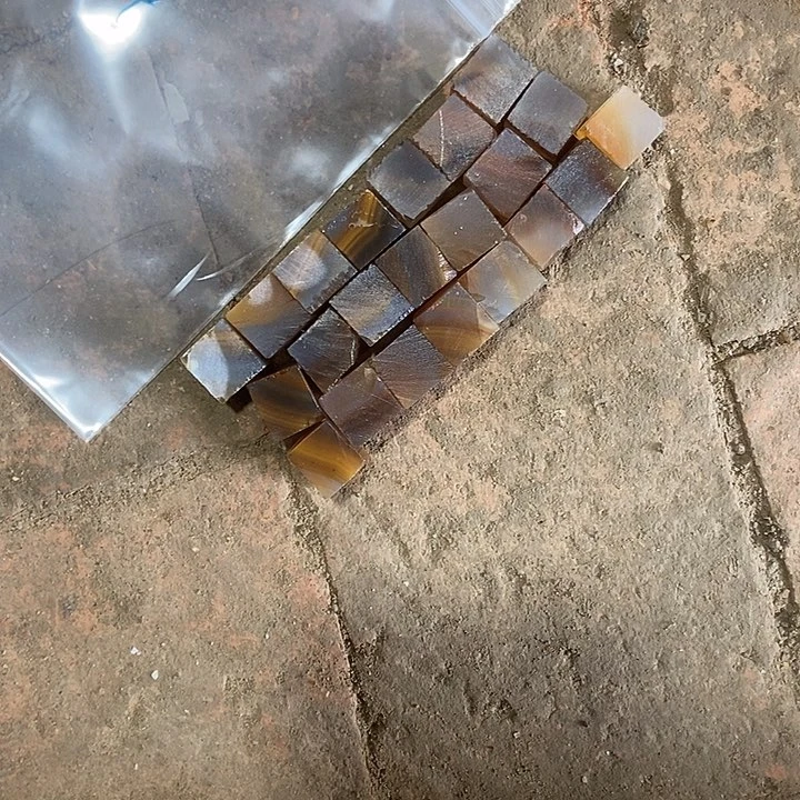 未镶嵌玛瑙/玉髓珠宝半成品原石切割不退不换