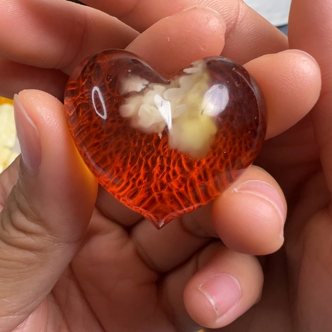 琥珀未镶嵌裸石琥珀