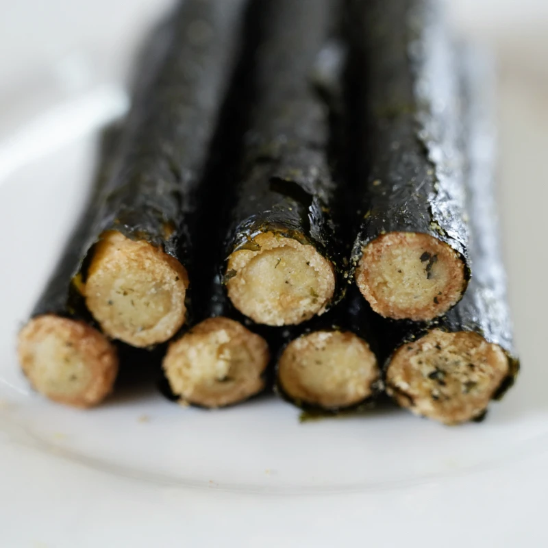 蛋黄味肉松夹心海苔卷香脆可口即食休闲零食