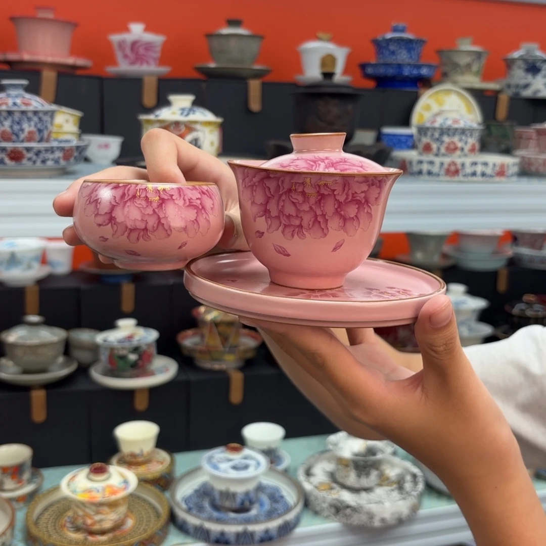 茶具是指由两块金属